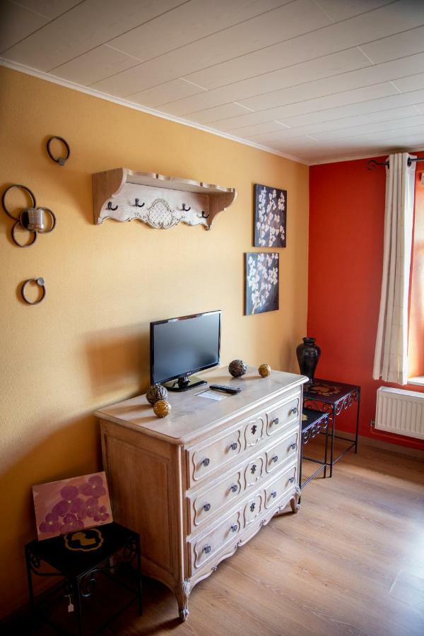 The Blacksmith'S House Libin Екстер'єр фото
