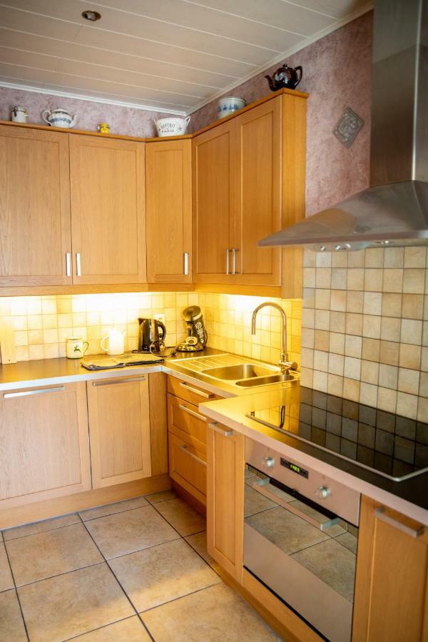 The Blacksmith'S House Libin Екстер'єр фото